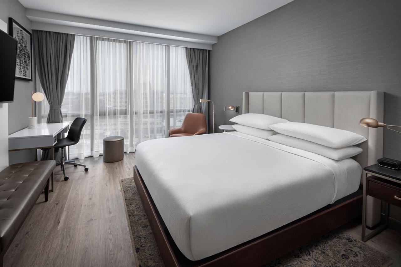 Four Points By Sheraton Flushing Нью-Йорк Экстерьер фото